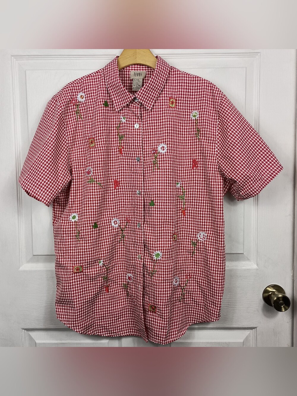 Vintage 90s Red Gingham Shirt Embroidered SS Button Up Cottagecore Granny Summer